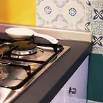 Neapolitan House Διαμέρισμα *