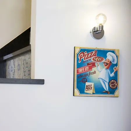 Neapolitan House Apartment